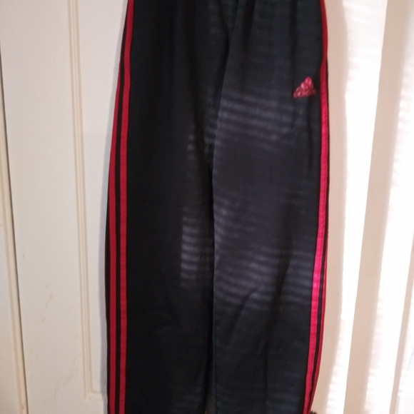 Black and red adidas sweatpants - Picture 2 of 3